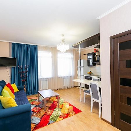В Promenade Expo Квартира С Романтическим Видом Astana Zewnętrze zdjęcie