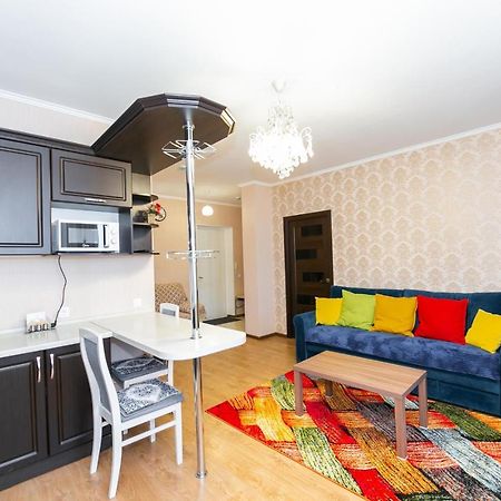 В Promenade Expo Квартира С Романтическим Видом Astana Zewnętrze zdjęcie