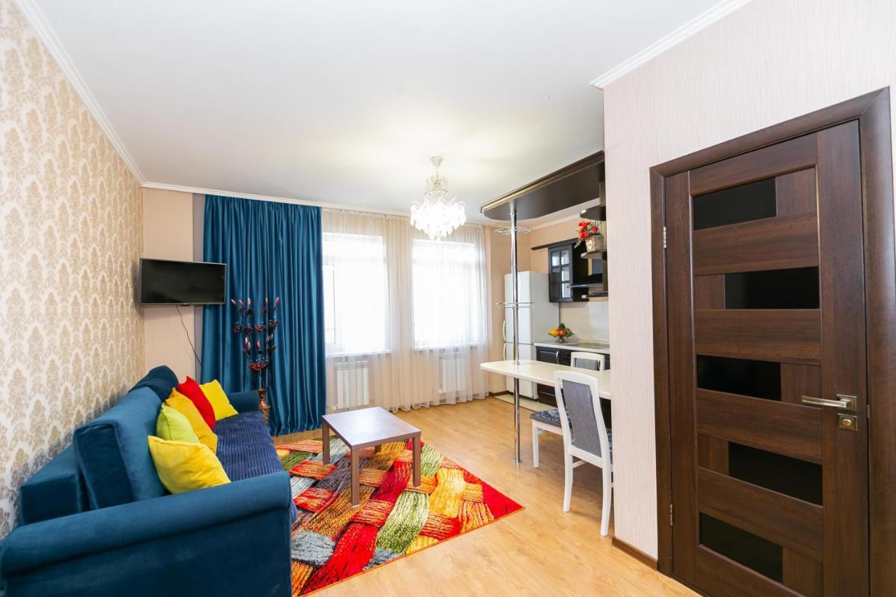 В Promenade Expo Квартира С Романтическим Видом Astana Zewnętrze zdjęcie