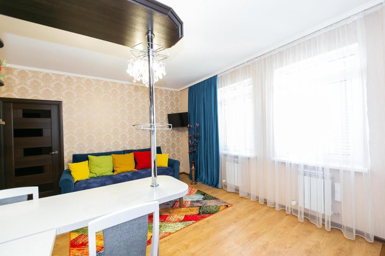 В Promenade Expo Квартира С Романтическим Видом Astana Zewnętrze zdjęcie