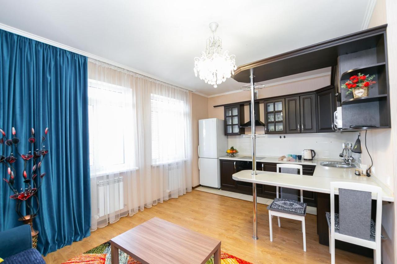 В Promenade Expo Квартира С Романтическим Видом Astana Zewnętrze zdjęcie